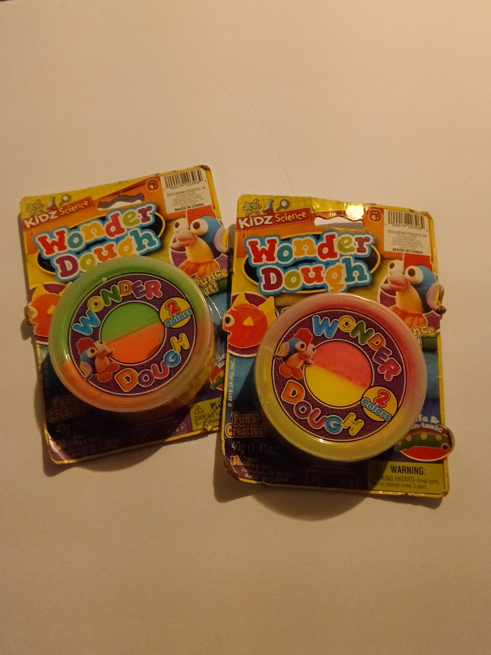 Kidz Science Wonder Dough 2-Color Creative Play Set - Multicolor
